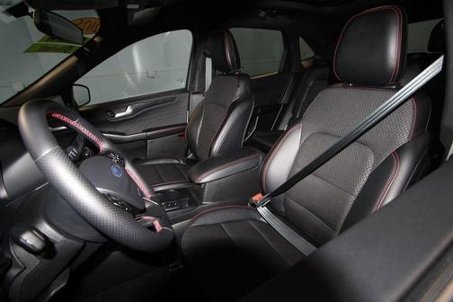 White Metallic 2025 Ford Escape ST-Line Select
