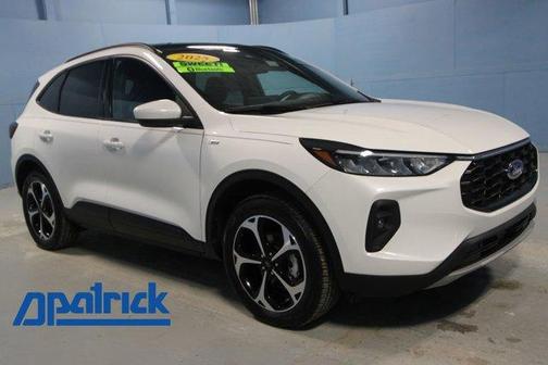 White Metallic 2025 Ford Escape ST-Line Select