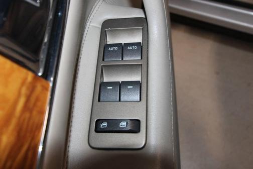 2013 Lincoln MKX Base