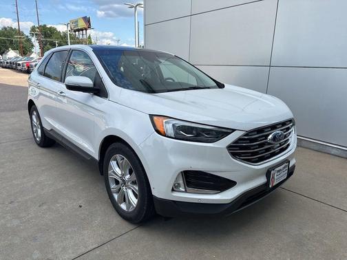 2020 Ford Edge Titanium