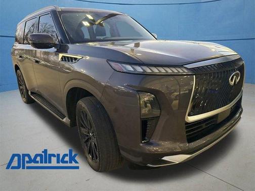 2025 INFINITI QX80 Luxe