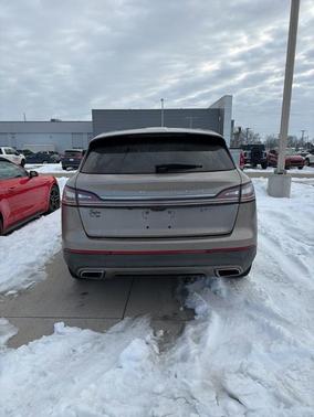 2020 Lincoln Nautilus Reserve