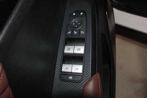 White 2025 Mitsubishi Outlander SEL
