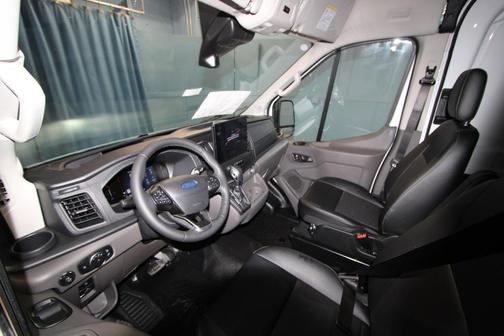 2026 Ford Transit-350 148 WB Medium Roof Cargo