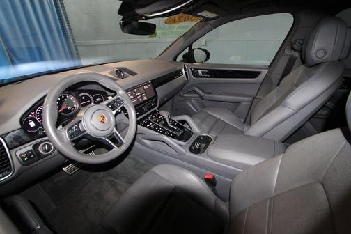 2021 Porsche Cayenne S
