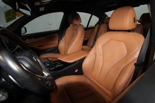 2021 BMW 540 i