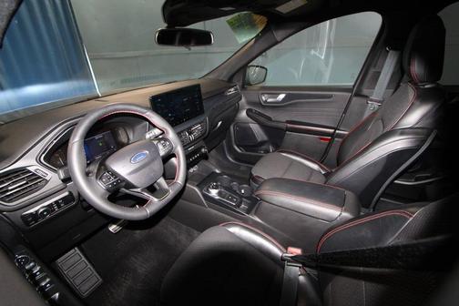 Silver Metallic 2024 Ford Escape ST-Line Select