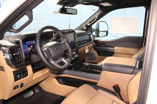 2025 Ford F-350 Lariat Super Duty