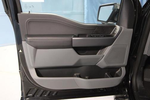 Agate 2026 Ford F-150 XLT