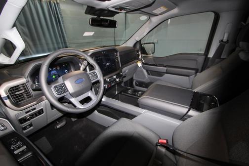 Agate 2026 Ford F-150 XLT