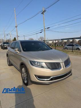 White Gold Metallic 2017 Lincoln MKX Reserve