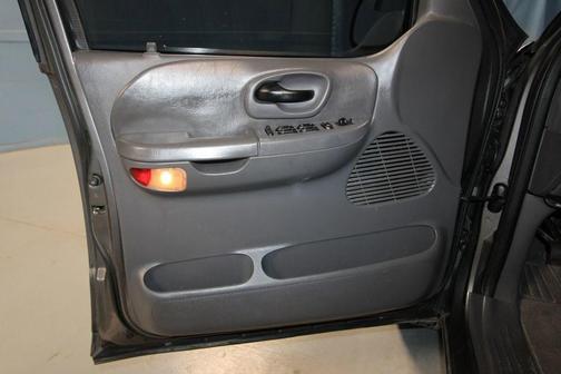 2002 Ford F-150 XLT SuperCrew