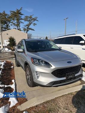 2020 Ford Escape Titanium