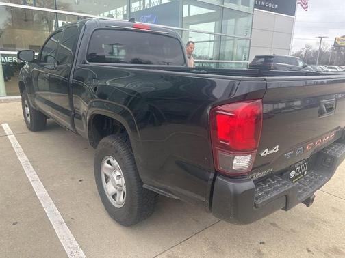 2019 Toyota Tacoma SR