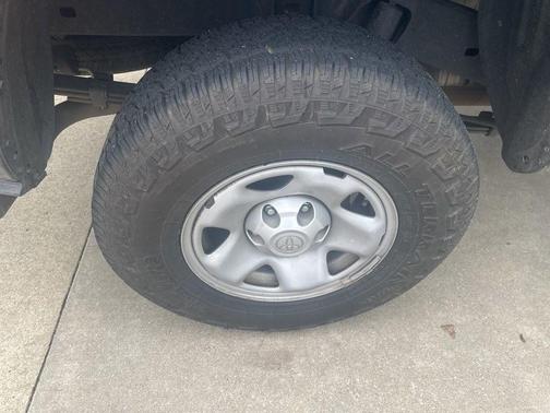 2019 Toyota Tacoma SR