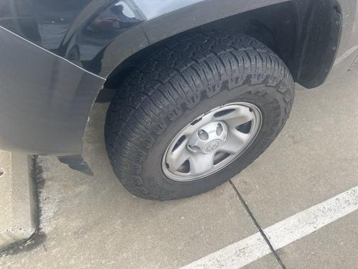 2019 Toyota Tacoma SR