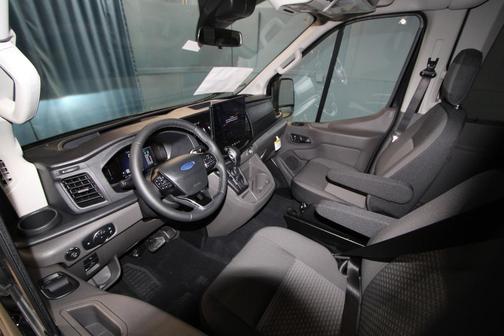 2026 Ford Transit-350 