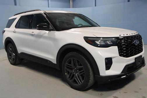 Star White 2026 Ford Explorer ST