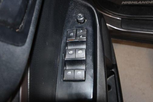 2017 Toyota Highlander LE