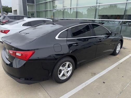 Mosaic Black Metallic 2016 Chevrolet Malibu LS