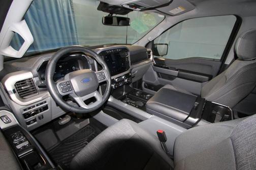 2023 Ford F-150 Lightning XLT