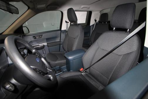 Shadow 2026 Ford Maverick XL