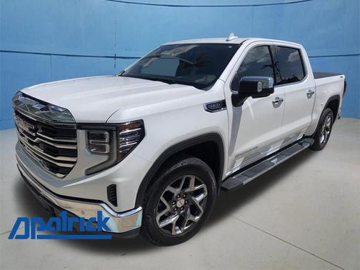 White Frost Tri-Coat 2022 GMC Sierra 1500 SLT
