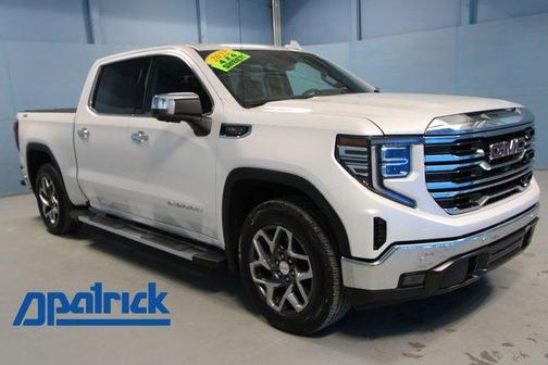 White Frost Tri-Coat 2022 GMC Sierra 1500 SLT