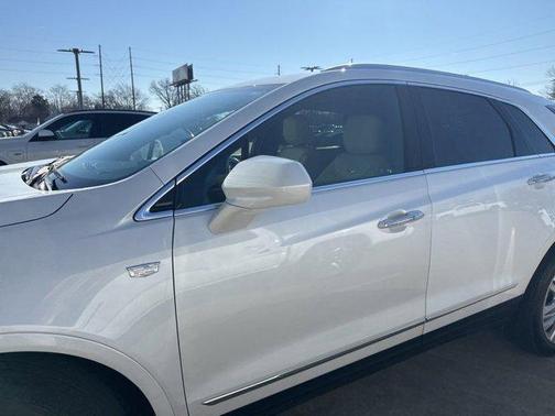 2019 Cadillac XT5 Premium Luxury