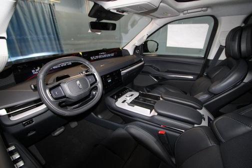 2025 Lincoln Navigator L Reserve