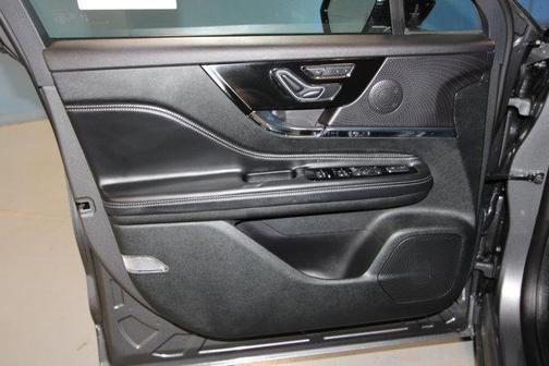 2025 Lincoln Corsair Reserve