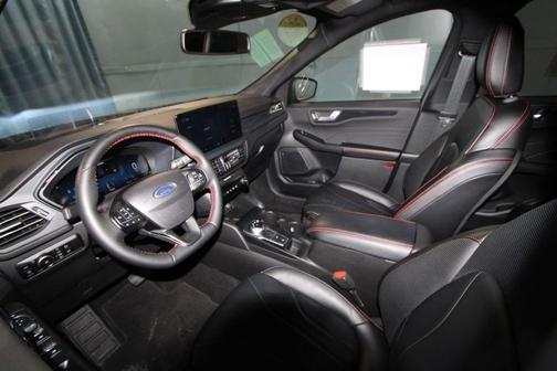 2025 Ford Escape ST-Line Elite