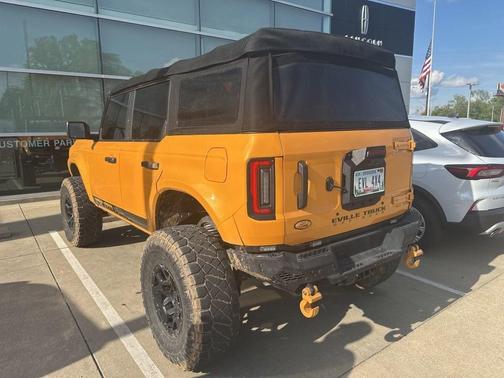2021 Ford Bronco Black Diamond
