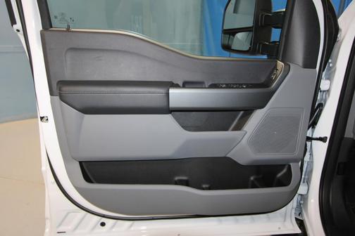 Oxford White 2026 Ford F-250 XL
