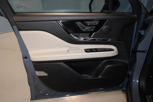 Whisper White 2026 Lincoln Corsair Grand Touring