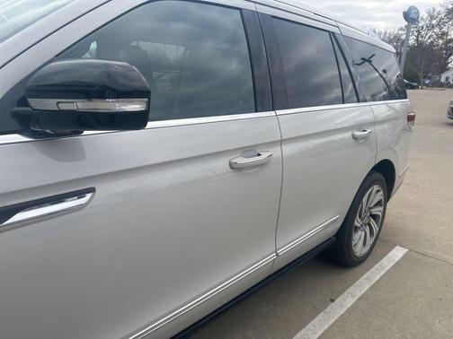 2022 Lincoln Navigator Reserve