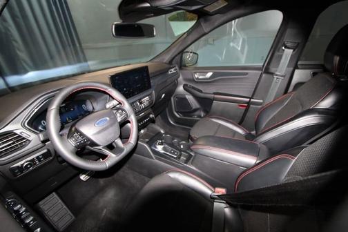 2024 Ford Escape ST-Line Elite