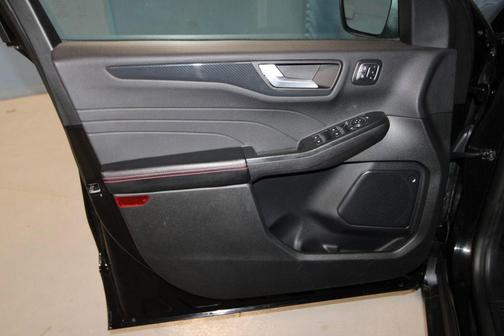 2024 Ford Escape ST-Line Elite