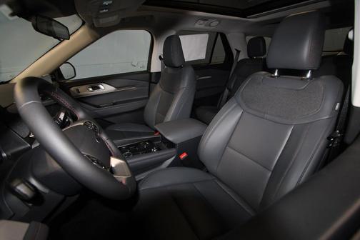 Star White 2026 Ford Explorer Active