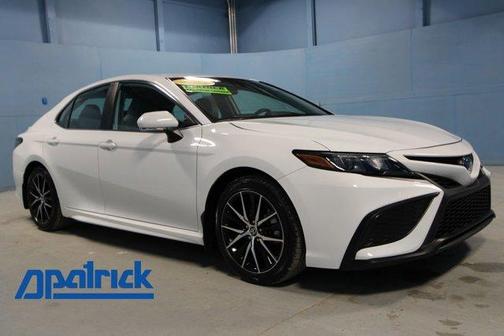 2024 Toyota Camry Hybrid SE