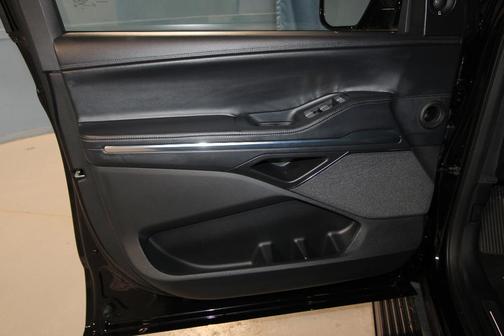 Black 2026 Lincoln Navigator L Reserve