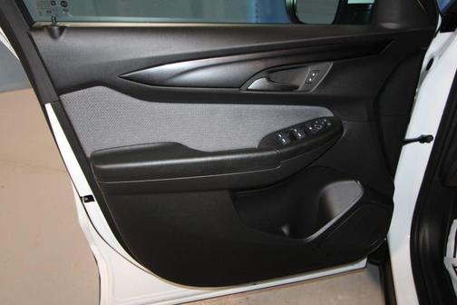 Summit White 2024 Chevrolet Trailblazer LT