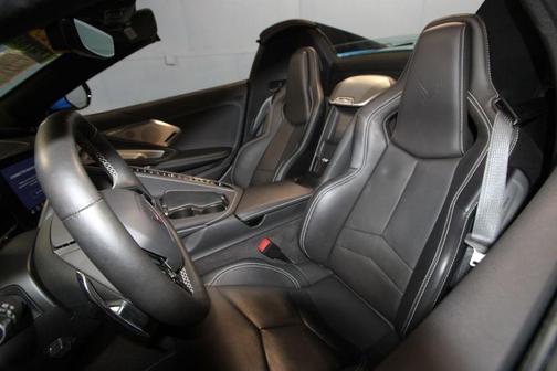 2023 Chevrolet Corvette Stingray w/2LT