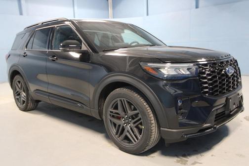 Agate Black 2026 Ford Explorer ST