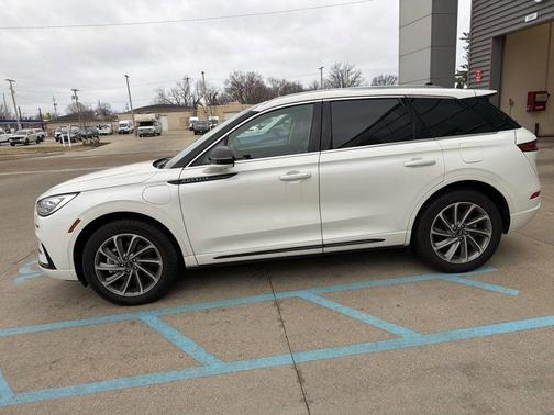2024 Lincoln Corsair Grand Touring