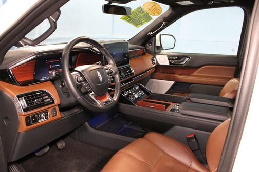 2023 Lincoln Navigator L Reserve