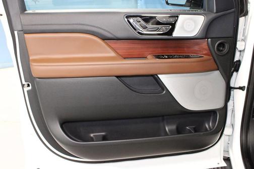 2023 Lincoln Navigator L Reserve