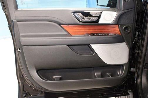 Black Metallic 2024 Lincoln Navigator L Reserve