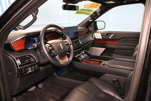 Black Metallic 2024 Lincoln Navigator L Reserve