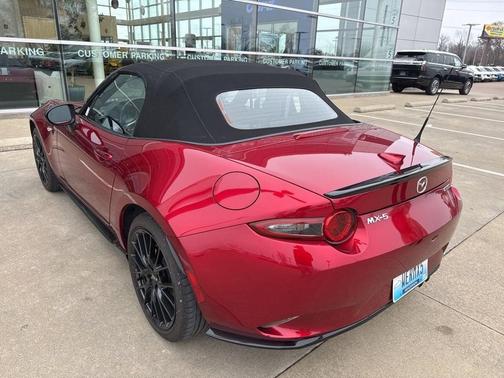 2022 Mazda MX-5 Miata Club